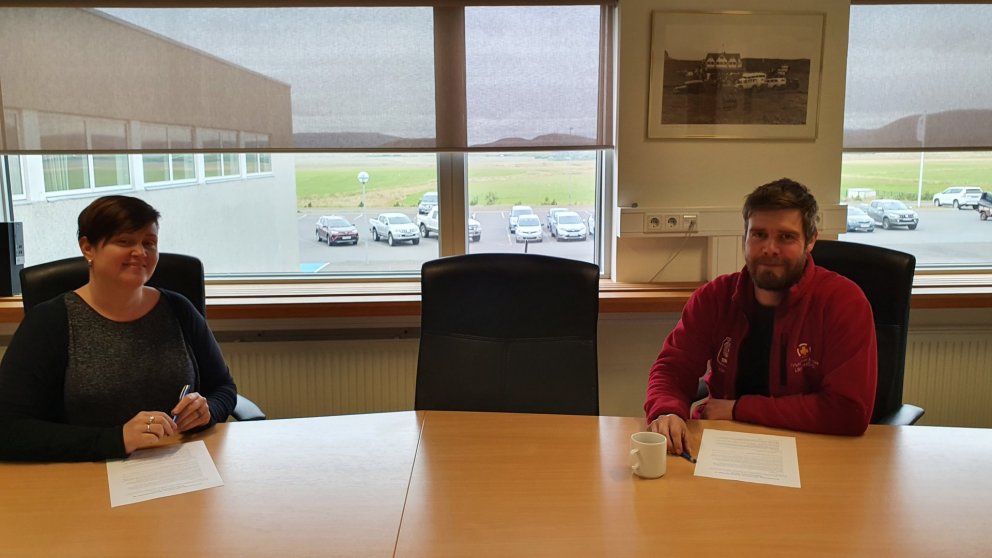 Samstarfssamningur við Hjálparsveitina Tintron