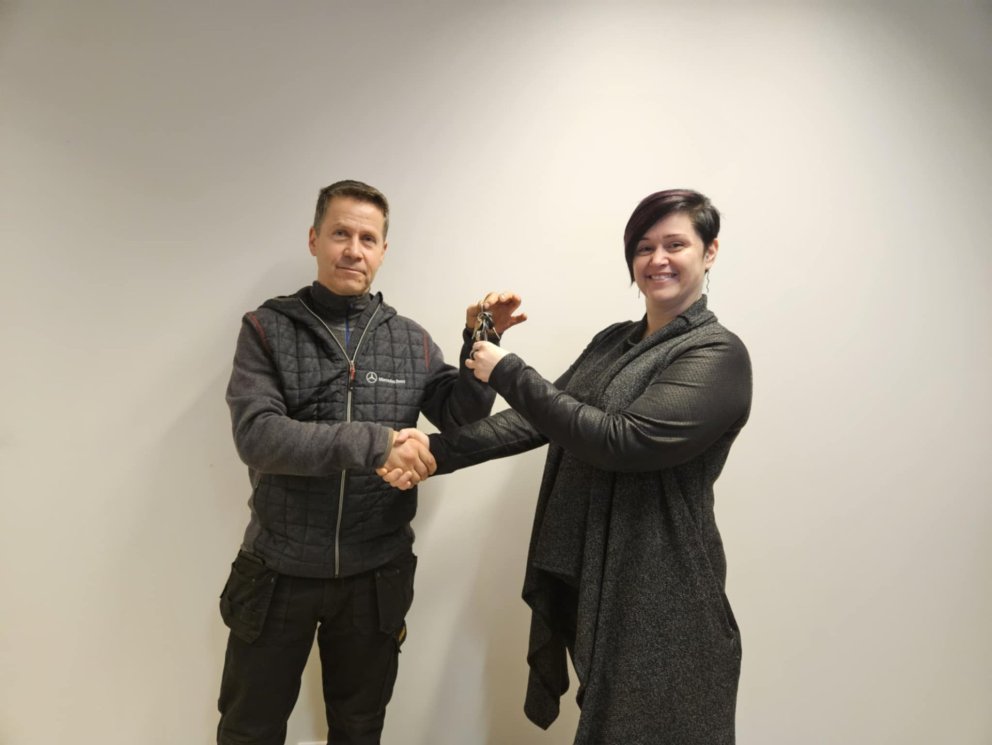 Afhending á Hraunbraut 2 til Grímsnes- og Grafningshrepps