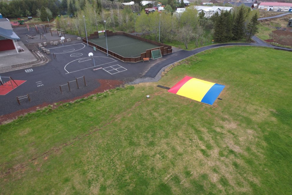 Ærslabelgur á Borg