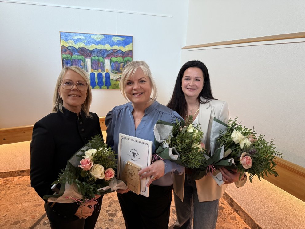 Frá vinstri, Fjóla St. Kristinsdóttir, sveitarstjóri Grímsnes- og Grafningshrepps, Aldís Hafsteinsdó&hellip;
