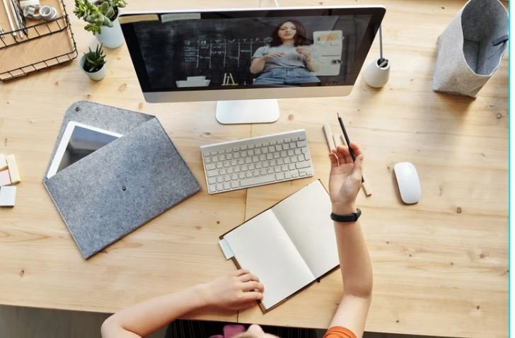 Íþróttakennari - leikskólakennari – stuðningsfulltrúar  Skólaárið 2022-2023