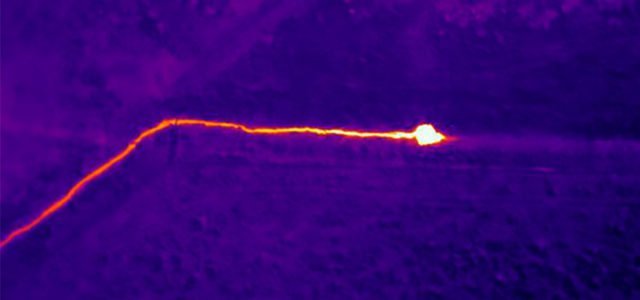 Dæmi um leka í hitaveitulögn.