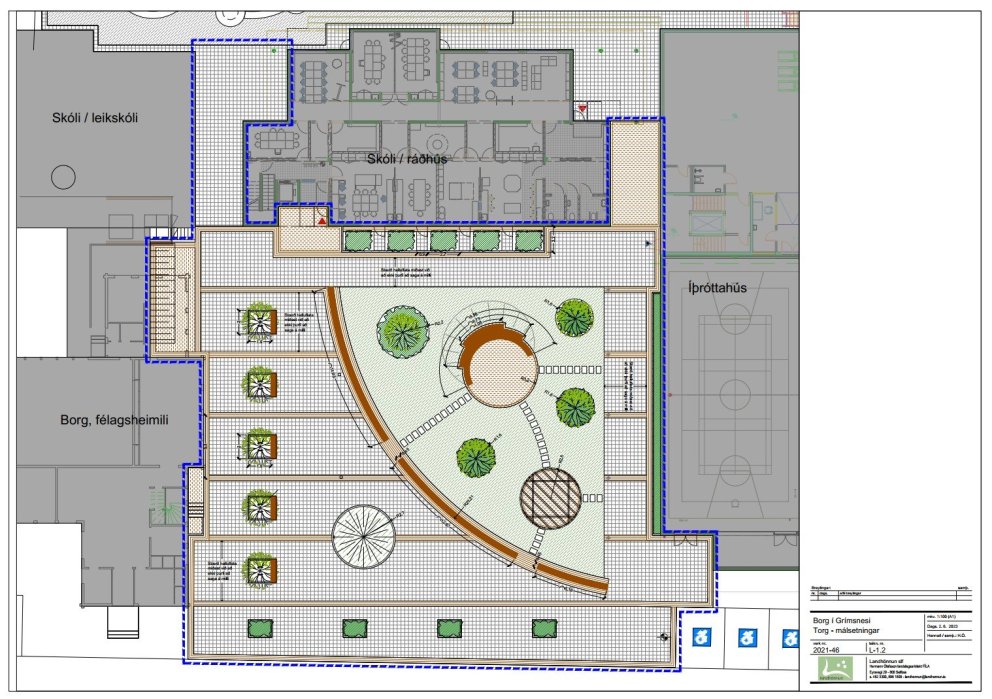 Framkvæmdir á torgi við stjórnsýsluhúsið á Borg