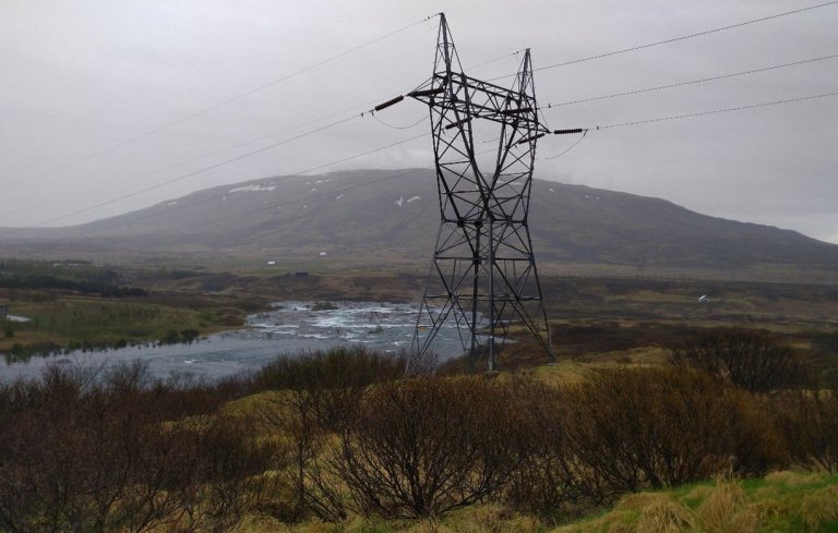 Rafmagnslaust frá Syðri Brú að Borg í dag 20.04. frá kl. 15:00- 17:00.