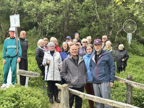 Gönguhópurinn við upphaf göngunnar.