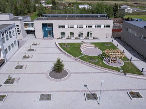Opnun tilboða í verkið 