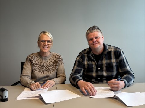Verksamningur vegna Björgunarmiðstöðvar undirritaður