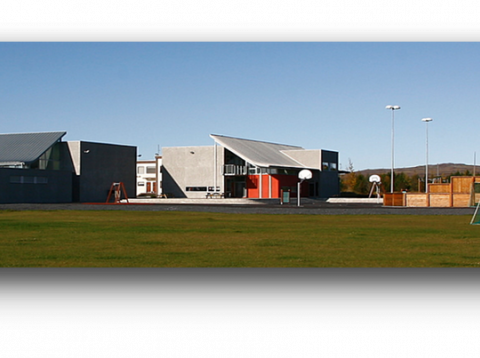 Kerhólsskóli óskar eftir að ráða skólaliða